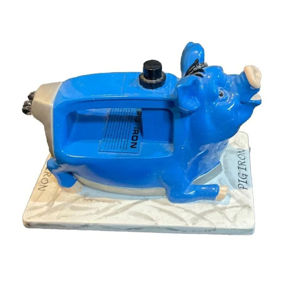 Pig Iron Invasion Collectible Figurine Farm Anthropomorphic Decor 2001 - Picture 2 of 7